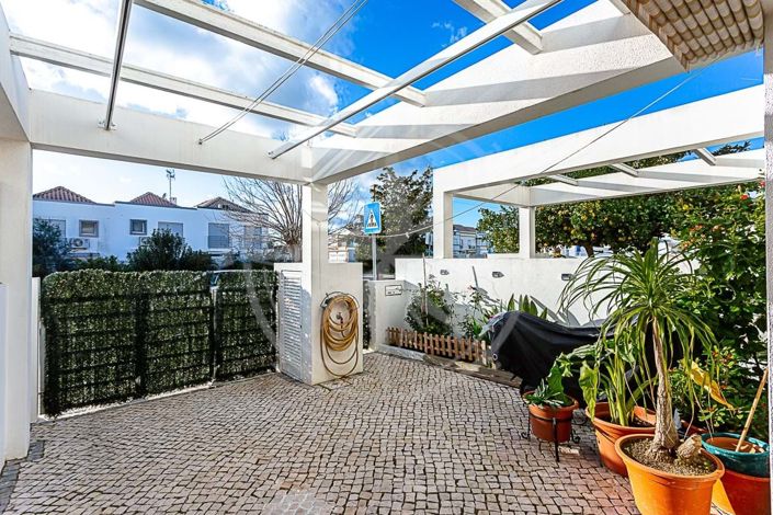 Image No.2-2 Bed Townhouse for sale