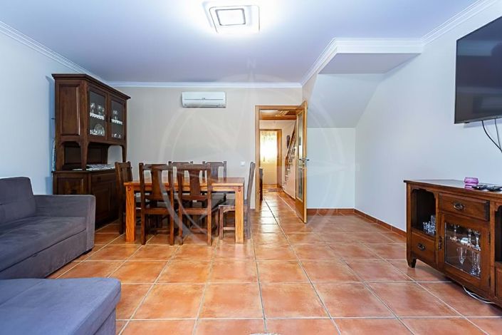 Image No.6-2 Bed Townhouse for sale