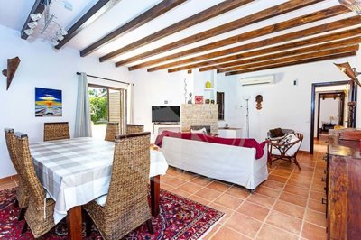 1987-366257-0086b5b4f2b294297643049c268e89554