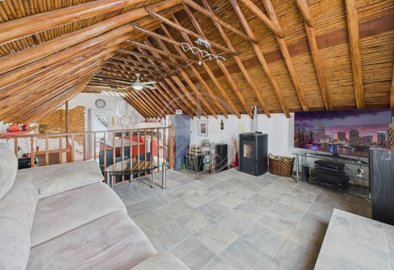 1987-366565-0086b5b4f2b294297643049c268e89554