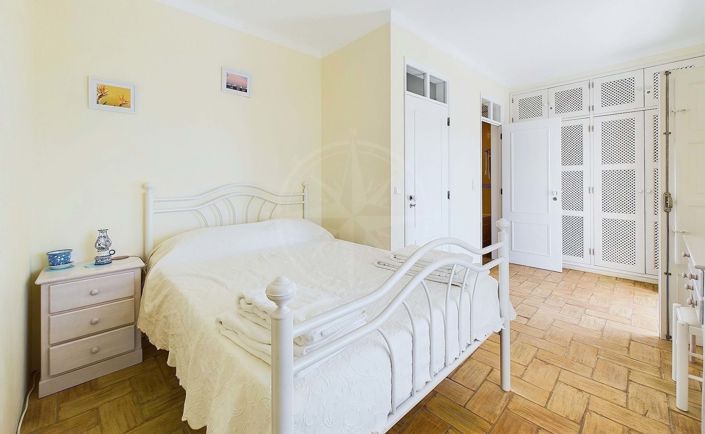 Image No.16-3 Bed Townhouse for sale