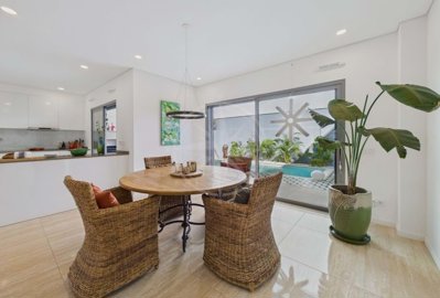 1987-366609-0086b5b4f2b294297643049c268e89554