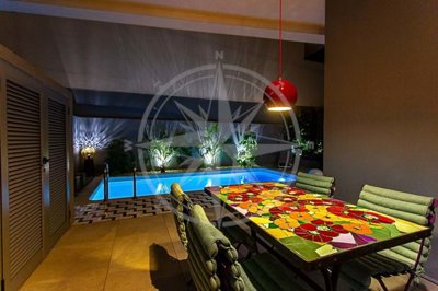 1987-366609-0086b5b4f2b294297643049c268e89554