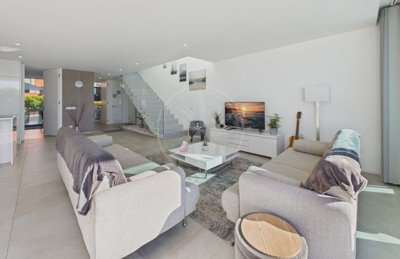 1987-367453-0086b5b4f2b294297643049c268e89554