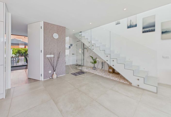 Image No.20-3 Bed Villa for sale