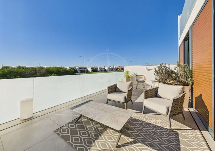 Image No.23-3 Bed Villa for sale