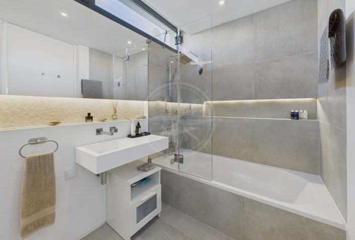 Image No.24-3 Bed Villa for sale