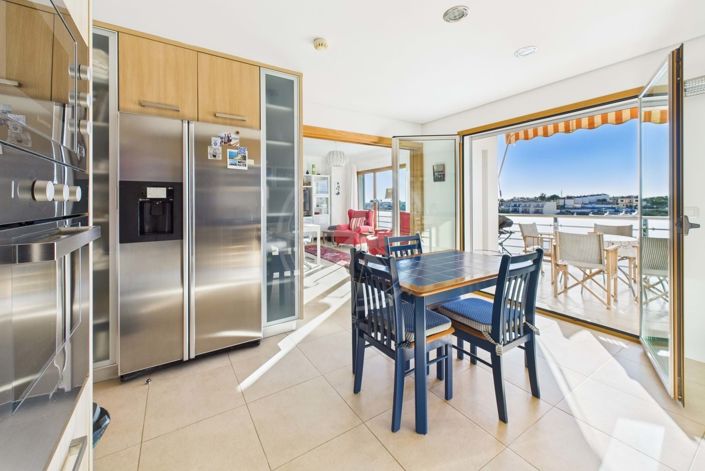 Image No.11-3 Bed Apartment for sale