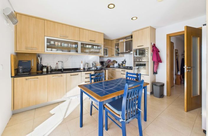 Image No.12-3 Bed Apartment for sale