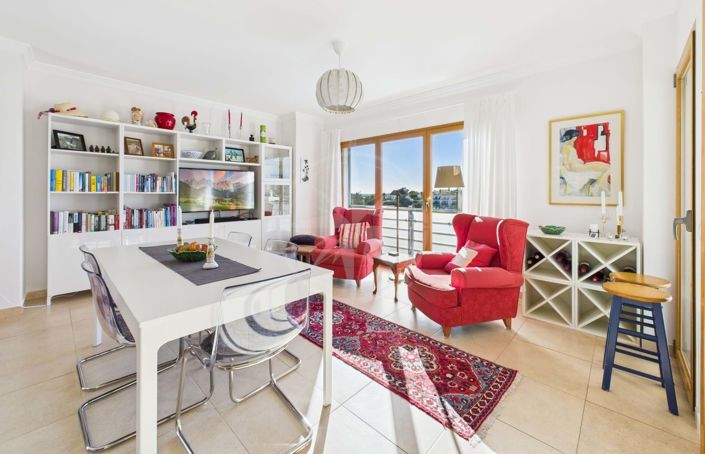 Image No.9-3 Bed Apartment for sale