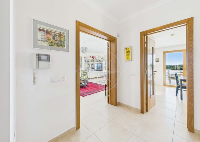 Image No.10-3 Bed Apartment for sale