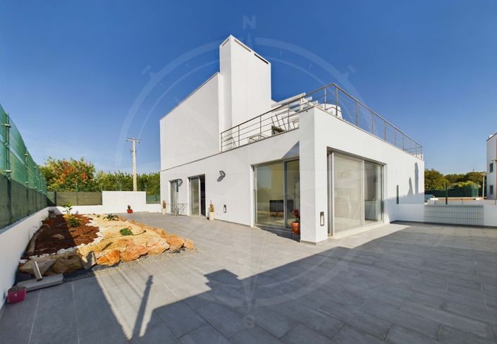 Image No.3-5 Bed Villa for sale