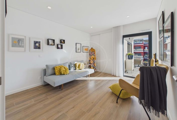 Image No.14-3 Bed Apartment for sale