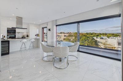 1987-369210-0086b5b4f2b294297643049c268e89554