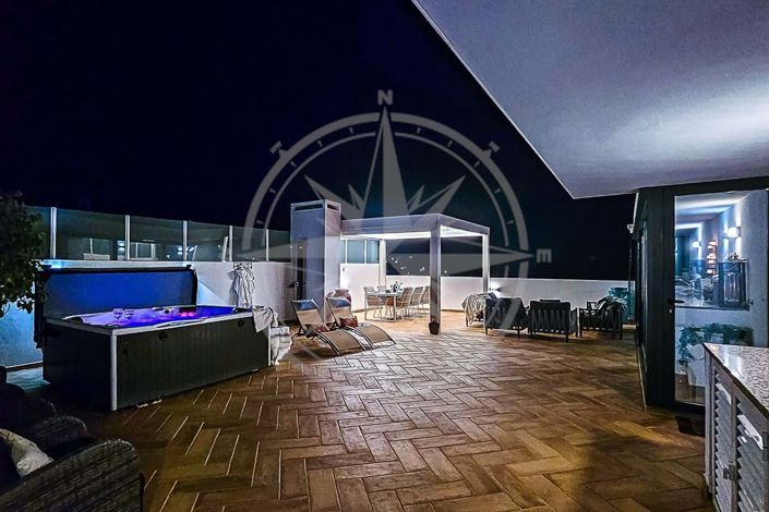 Image No.27-3 Bed Apartment for sale