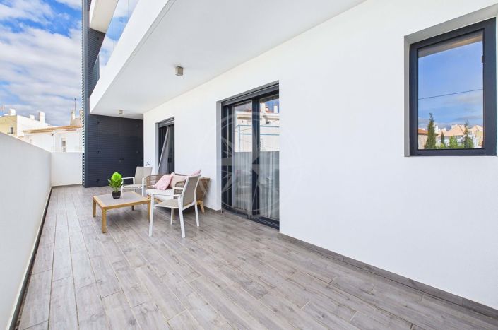 Image No.16-2 Bed Apartment for sale