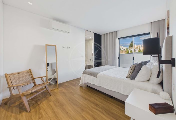 Image No.19-2 Bed Apartment for sale