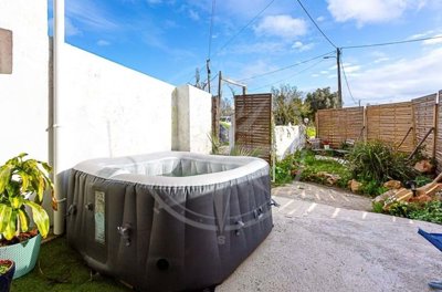 1987-369320-0086b5b4f2b294297643049c268e89554