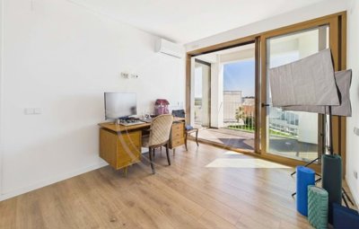 1987-369538-0086b5b4f2b294297643049c268e89554