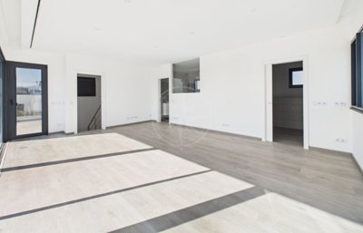 1987-369541-0086b5b4f2b294297643049c268e89554