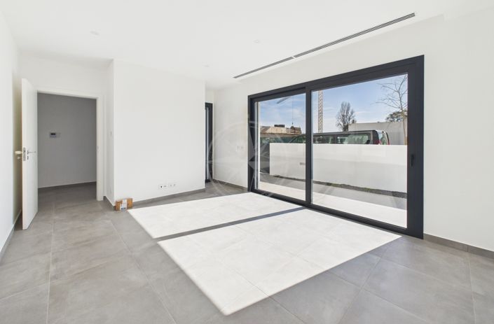 Image No.21-6 Bed Villa for sale