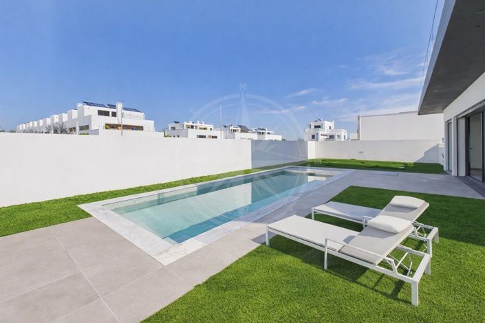 Image No.6-6 Bed Villa for sale