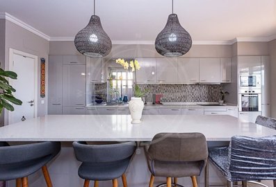 1987-369641-0086b5b4f2b294297643049c268e89554