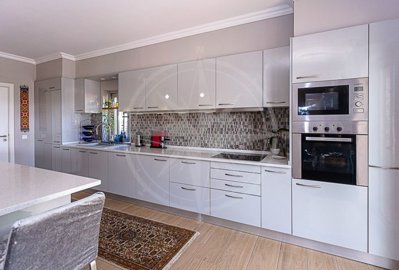 1987-369641-0086b5b4f2b294297643049c268e89554