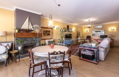 1987-369641-0086b5b4f2b294297643049c268e89554