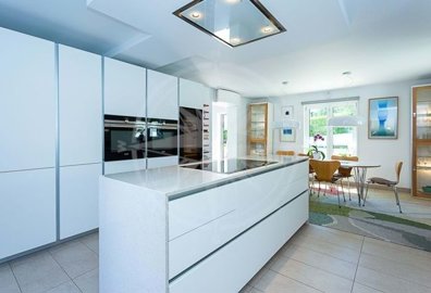 1987-369640-0086b5b4f2b294297643049c268e89554