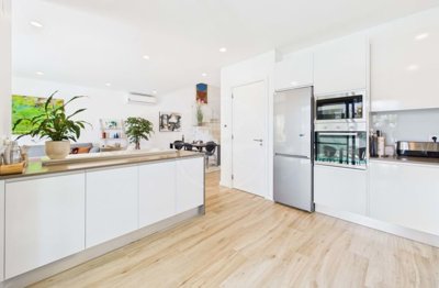 1987-370248-0086b5b4f2b294297643049c268e89554