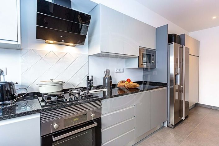 Image No.10-4 Bed Villa for sale