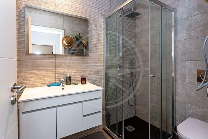 Image No.15-4 Bed Villa for sale