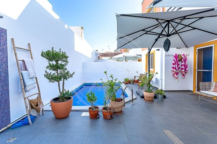 Image No.2-4 Bed Villa for sale