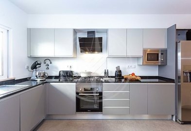 1987-370359-0086b5b4f2b294297643049c268e89554