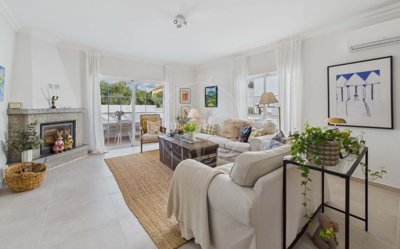 1987-370579-0086b5b4f2b294297643049c268e89554