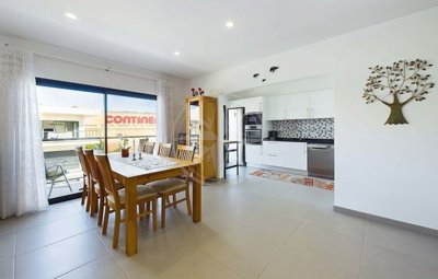 1987-371366-0086b5b4f2b294297643049c268e89554