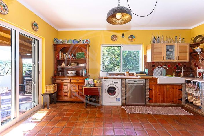 Image No.10-3 Bed Villa for sale