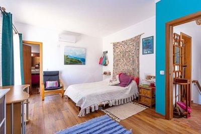 1987-371372-0086b5b4f2b294297643049c268e89554