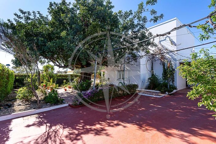 Image No.2-3 Bed Villa for sale