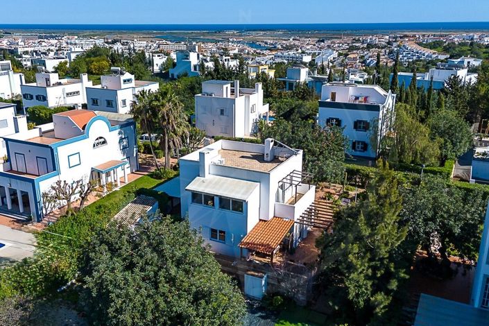 Image No.24-3 Bed Villa for sale