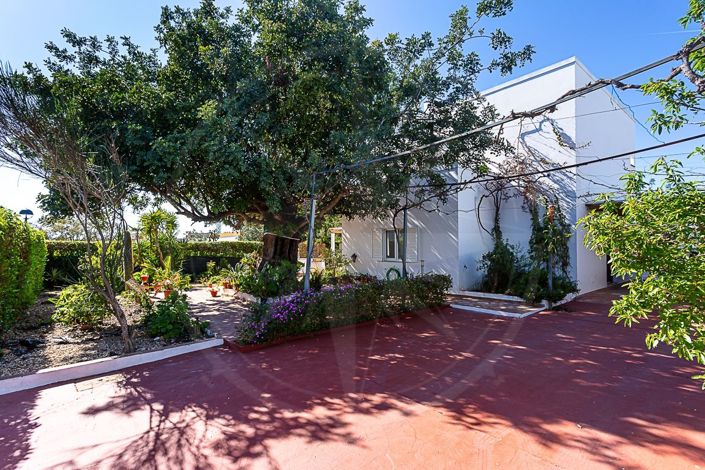Image No.3-3 Bed Villa for sale