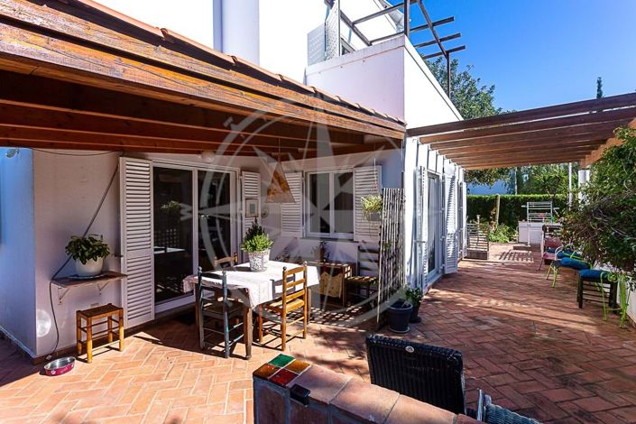 Image No.3-3 Bed Villa for sale