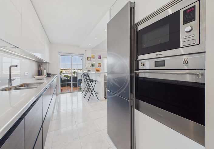 Image No.14-3 Bed Apartment for sale