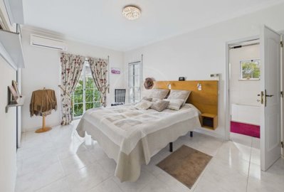 1987-371503-0086b5b4f2b294297643049c268e89554