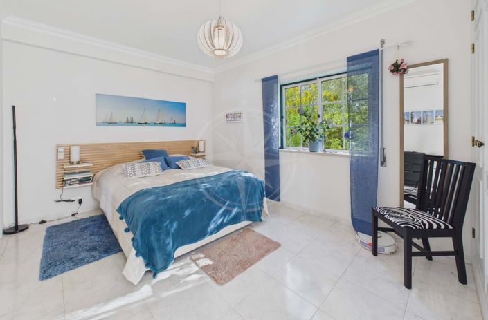 Image No.20-3 Bed Apartment for sale