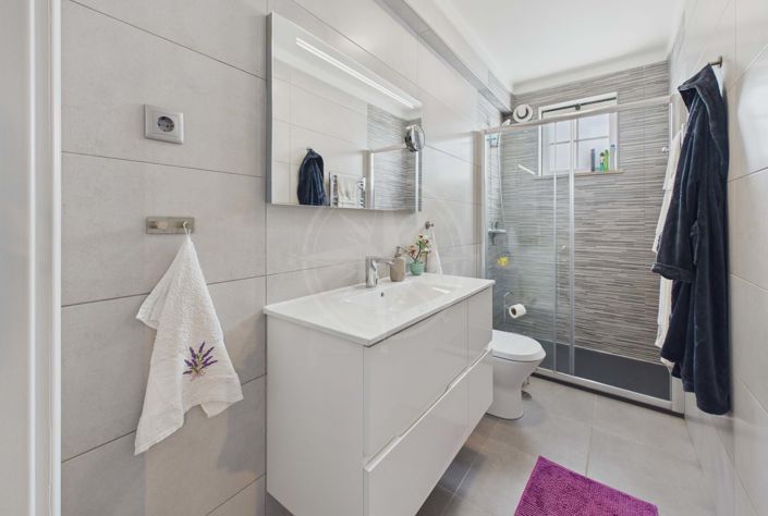 Image No.21-3 Bed Apartment for sale