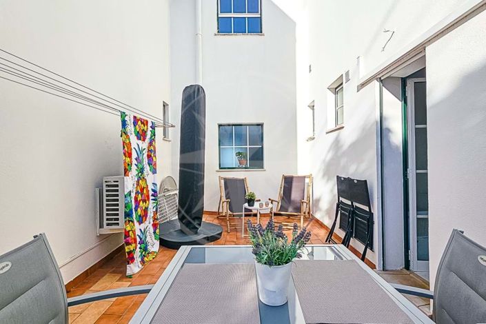 Image No.22-3 Bed Apartment for sale