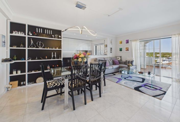 Image No.4-3 Bed Apartment for sale