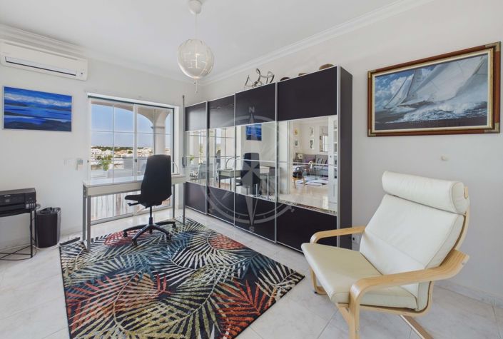 Image No.8-3 Bed Apartment for sale